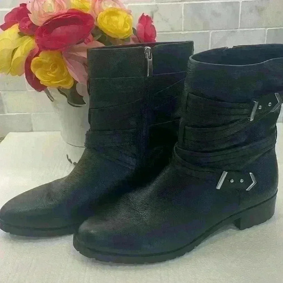Essex Lane Shoes - Essex Lane Macy Black Size 10 medium, Double Buckle Leather Upper